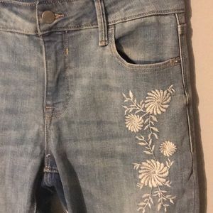 Old Navy jeans with embroidered detail